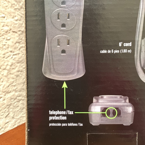 🔹NEW 7-Outlet Surge Protector.. - Picture 3 of 3